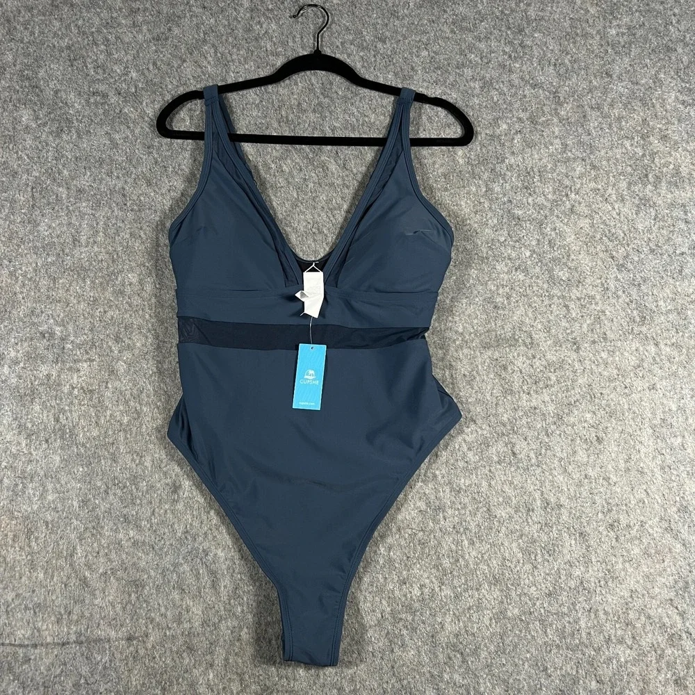 Cupshe Women's Onepiece‎ Size 0X Navy Blue Swimsuit Sleeveless Padded Swimwear